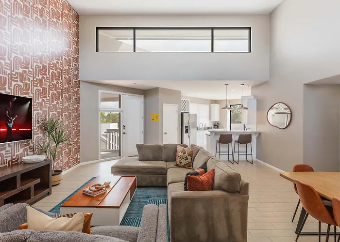Vega - Private Balcony - In Old Town Scottsdale