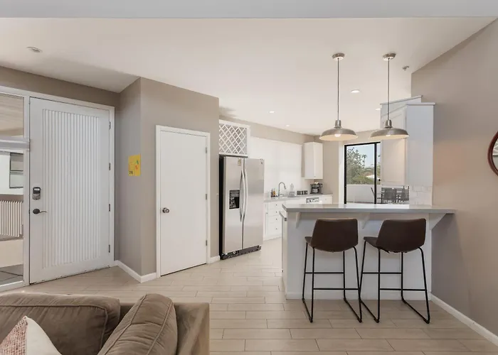 Vega - Private Balcony - In Old Town Scottsdale